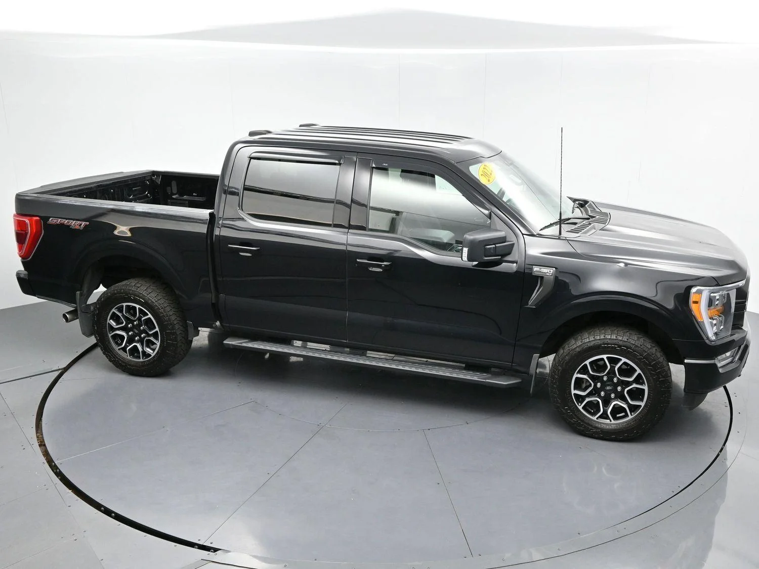 Used 2022 Agate Black Ford XLT image 44
