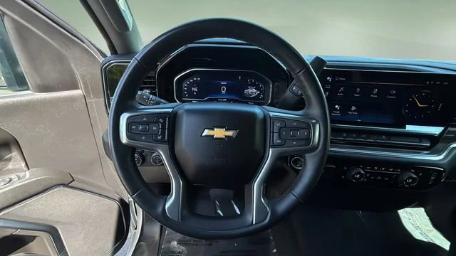 Used 2024 Summit White Chevrolet LTZ image 13