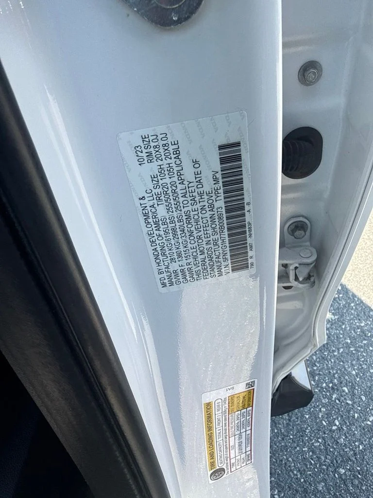 Used 2024 White Honda Touring image 34