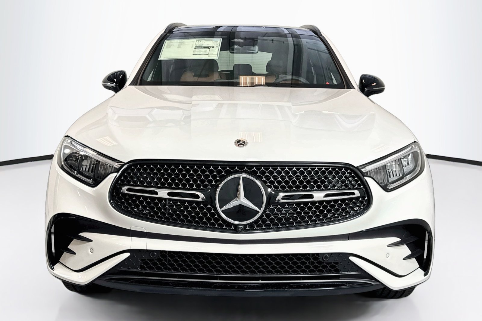 New 2026 Polar White Mercedes-Benz GLC 300 image 2