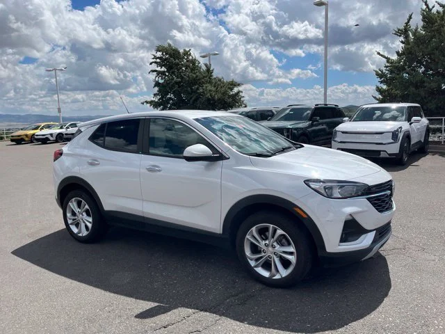 Used 2020 White Frost Tricoat Buick Preferred image 5