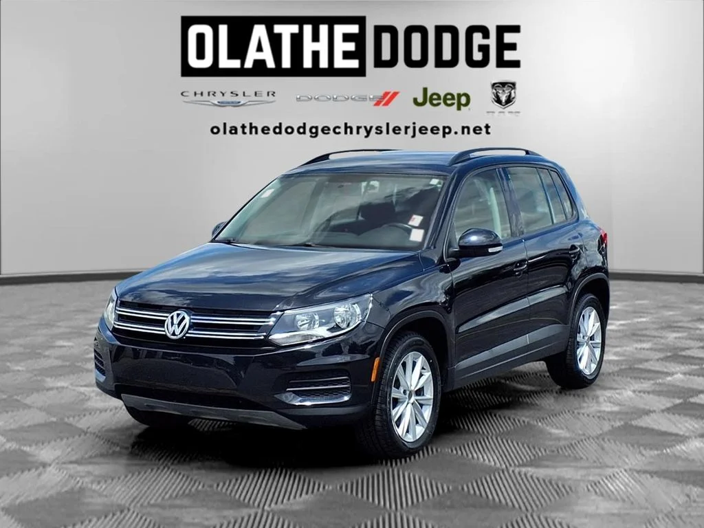 2017 Volkswagen Tiguan Limited 2.0T 4Motion's photo