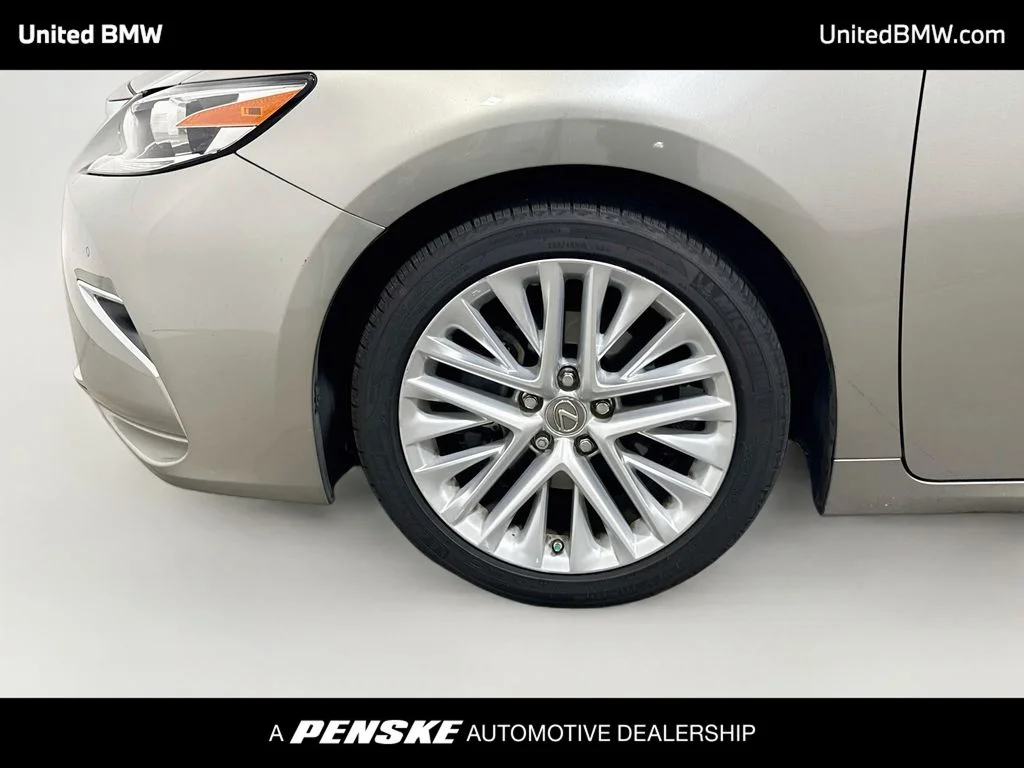 Used 2018 Silver Lexus 350 image 2
