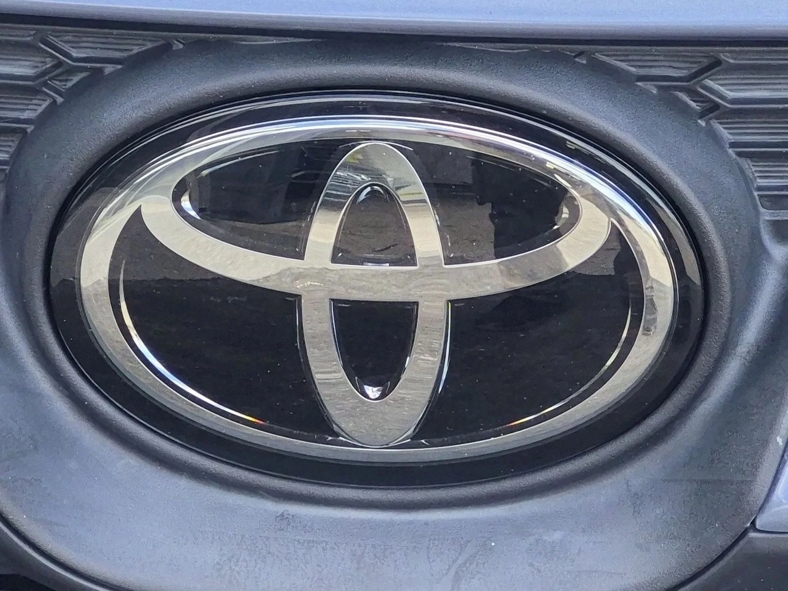 Used 2024 Celestite Toyota LE image 24