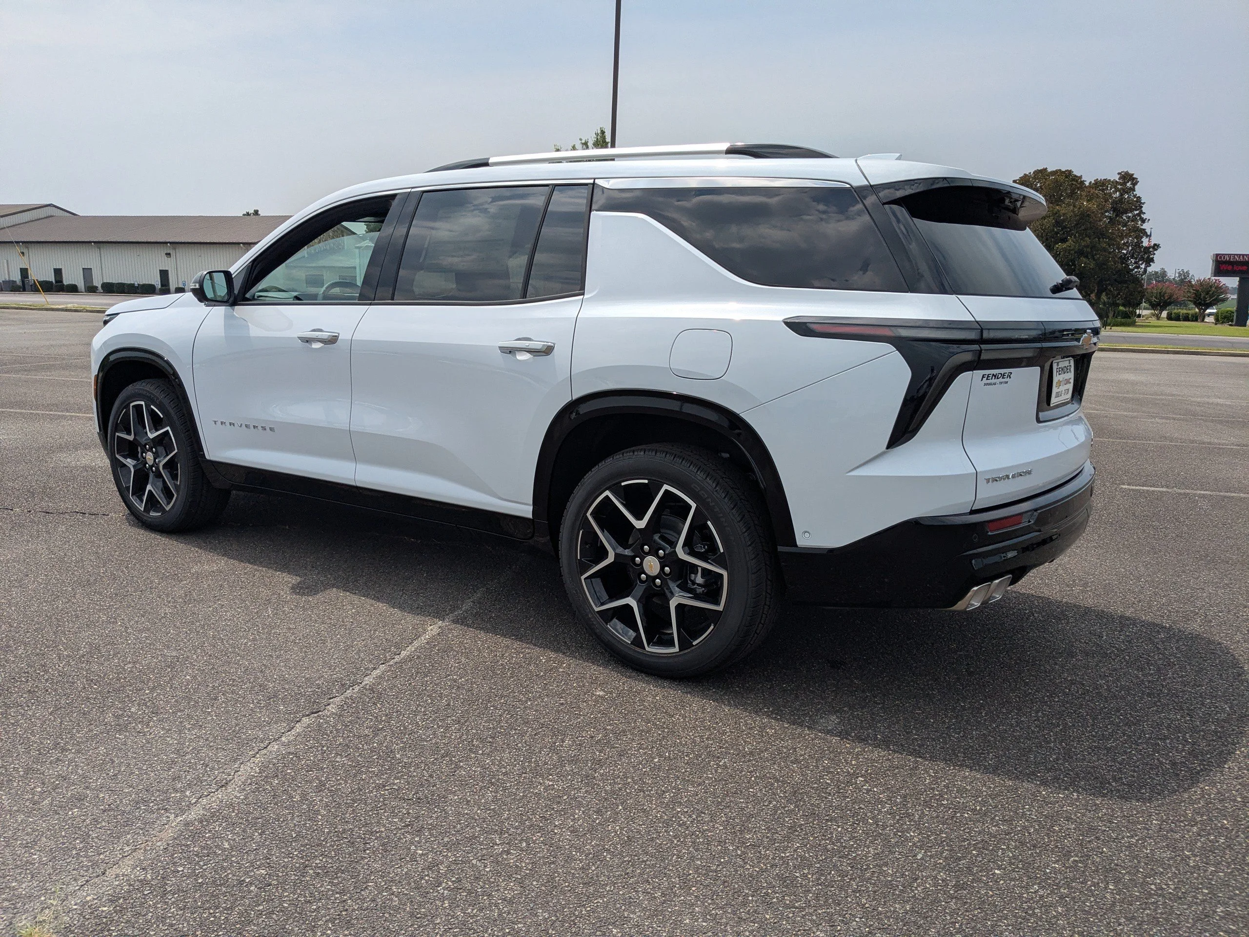 2026 Chevrolet Traverse High Country - Photo 6