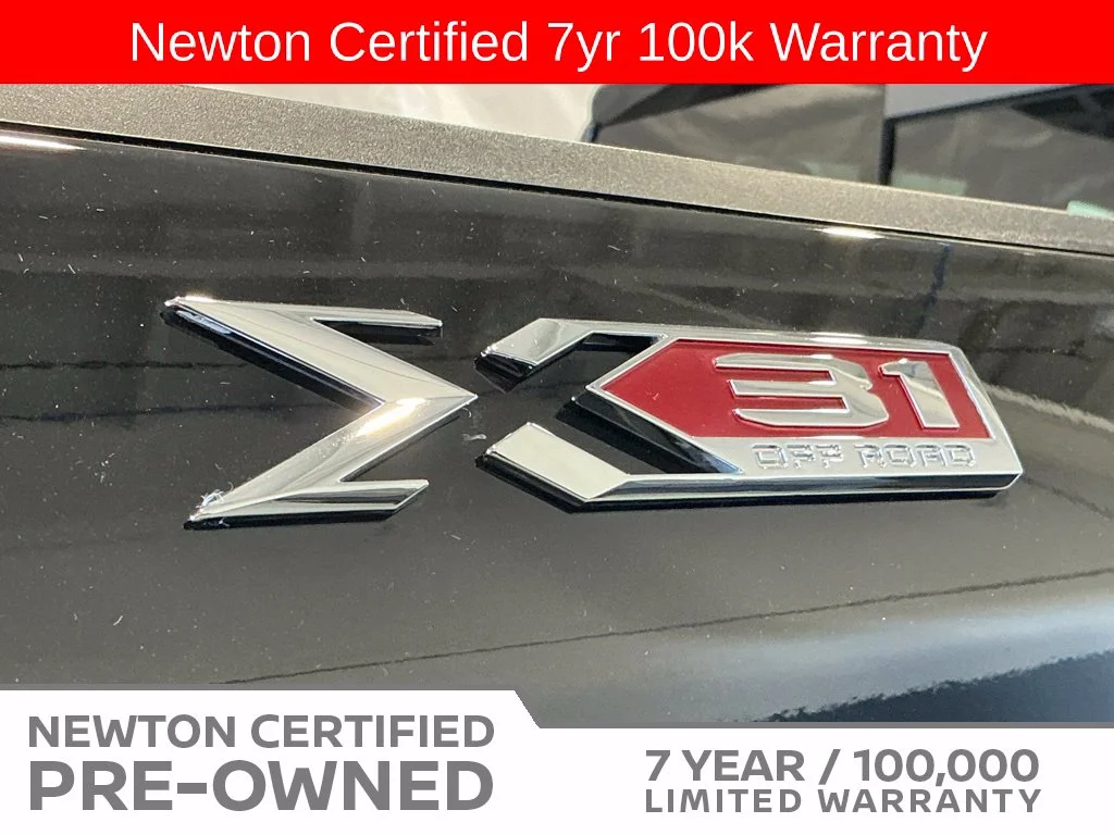Certified Used 2026 Onyx Black GMC SLT image 11