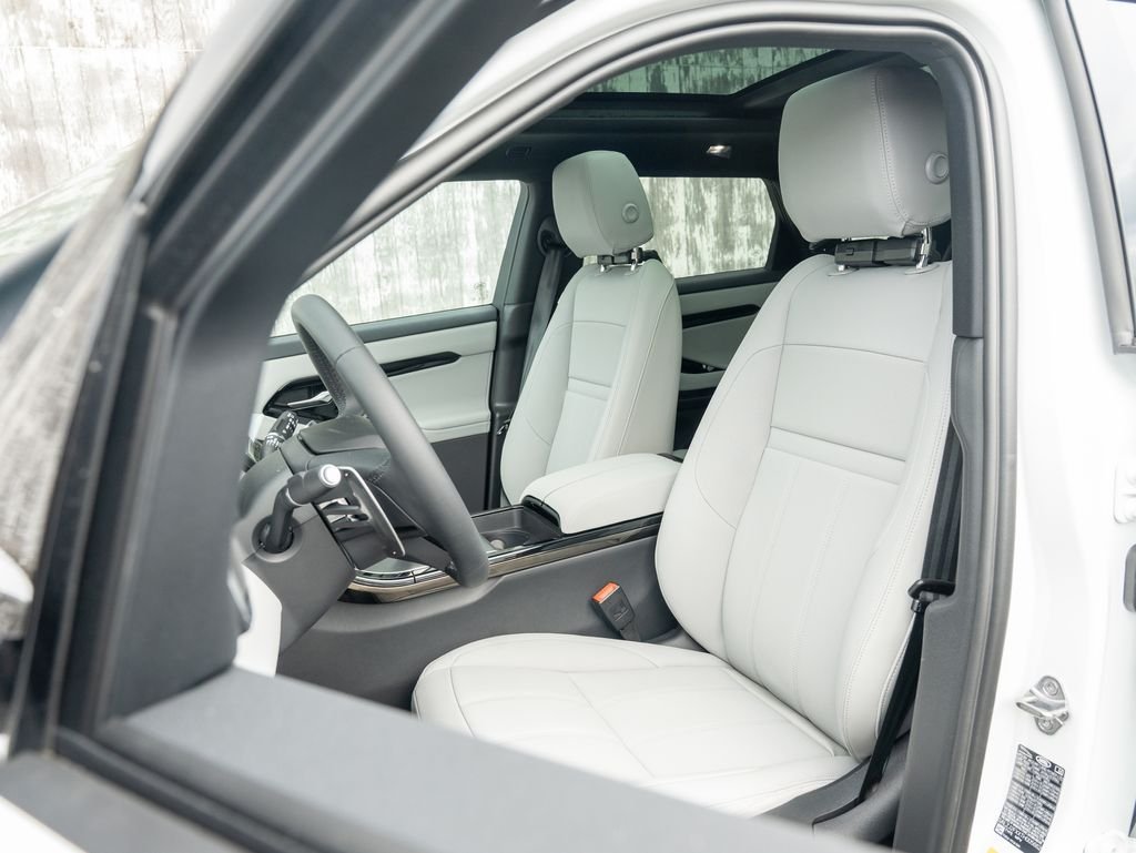 New 2026 White Land Rover S image 19
