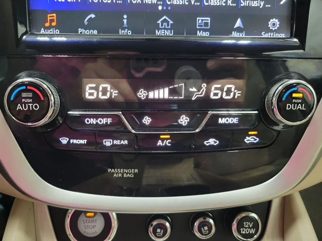 Used 2015 Red Nissan Platinum image 42