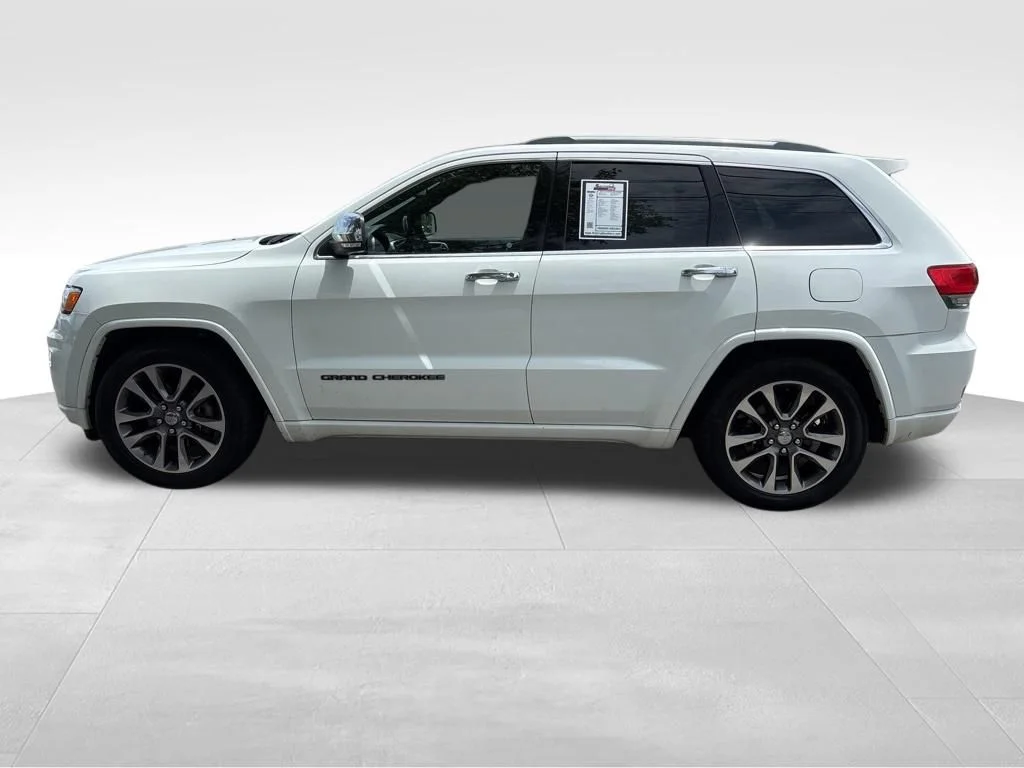 Used 2018 White Jeep Overland image 2