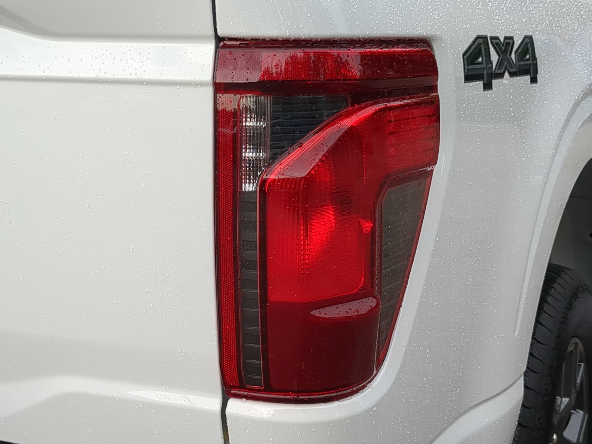 New 2026 Oxford White Ford STX® image 41