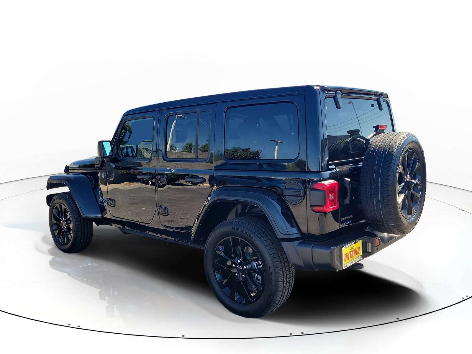 Certified Used 2025 Black Jeep Sahara 4xe image 6