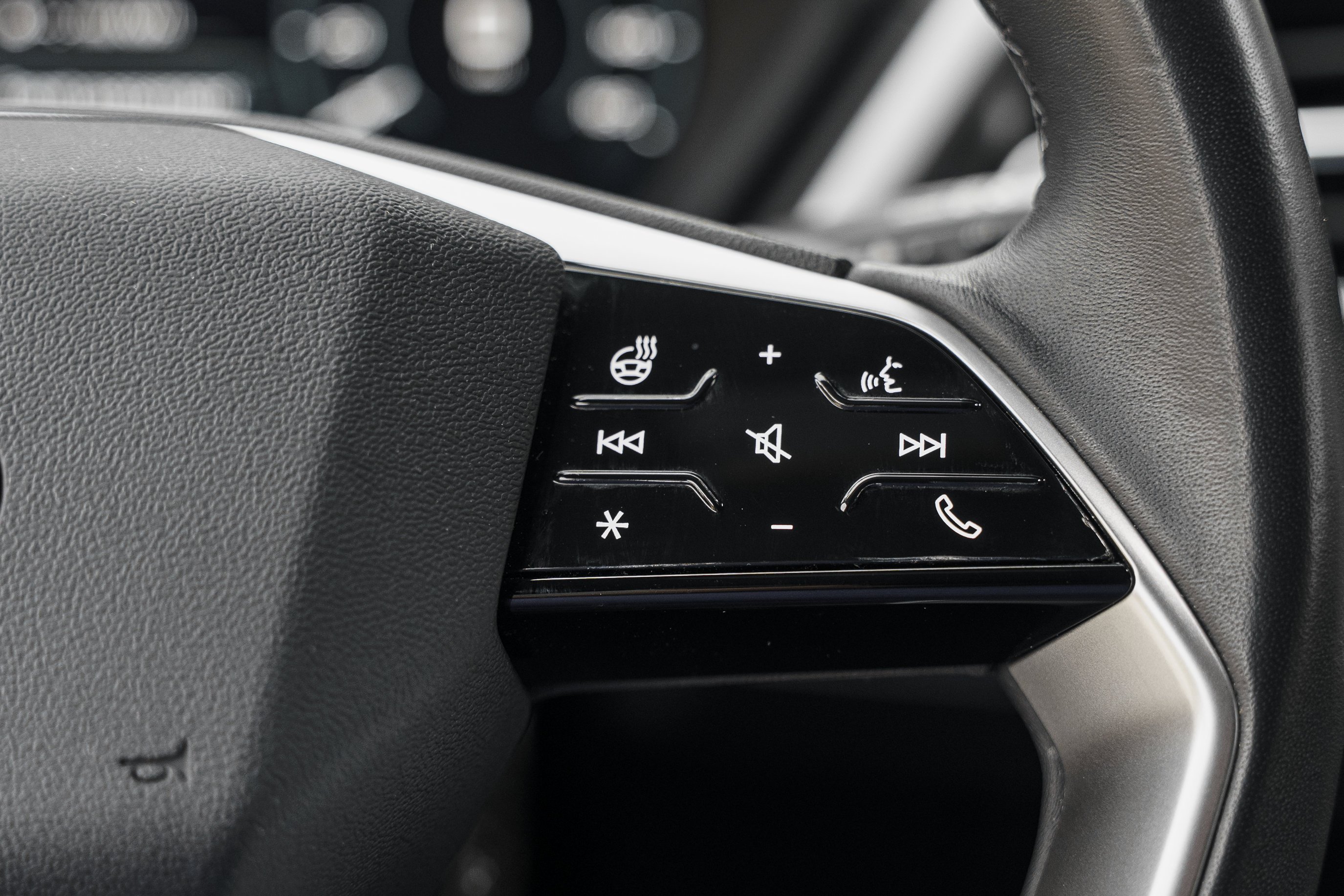 Used 2024 Mythos Black Metallic Audi Premium Plus image 16