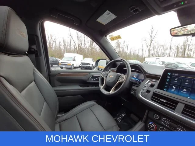 Used 2023 Black Chevrolet High Country image 18