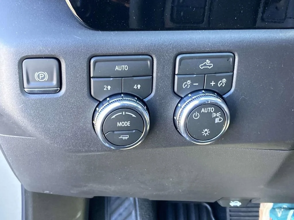 New 2026 Sterling Metallic GMC SLE image 25