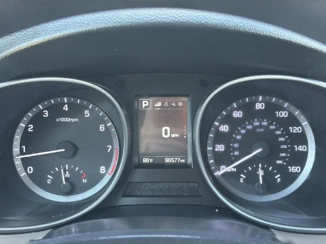 Used 2018 Gray Hyundai 2.4 Base image 26