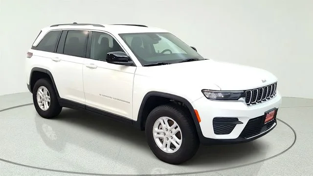 2023 Jeep Grand Cherokee Laredo - Photo 26