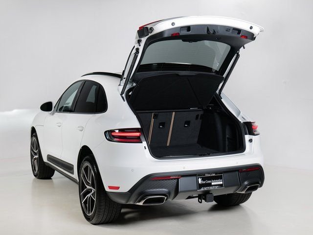 2025 Porsche Macan Base - Photo 28