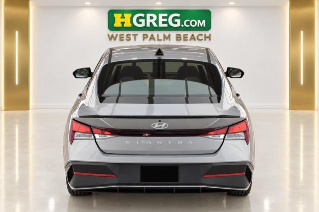 Used 2026 Fluid Metal Hyundai SEL Sport image 5