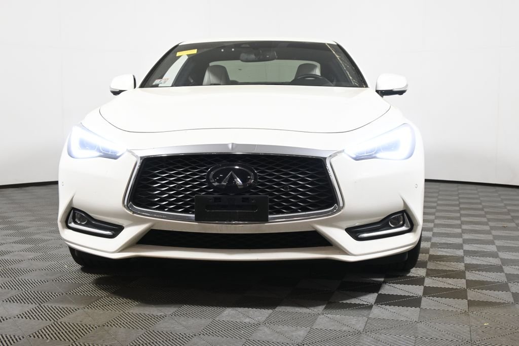 Certified Used 2022 White INFINITI LUXE image 10