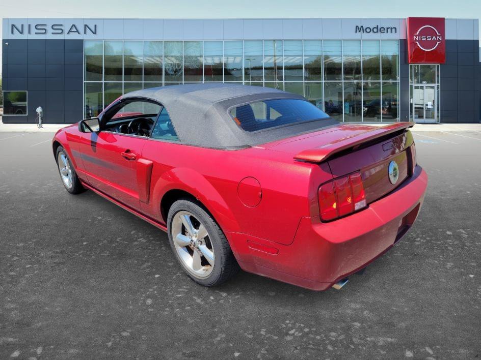 Used 2008 Torch Red Clearcoat Ford GT Premium image 7