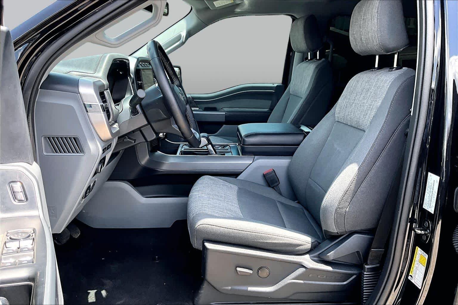 Used 2023 Agate Black Ford XLT image 7