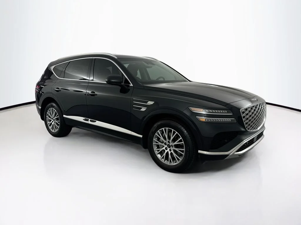 Used 2026 Black Genesis 2.5T image 3