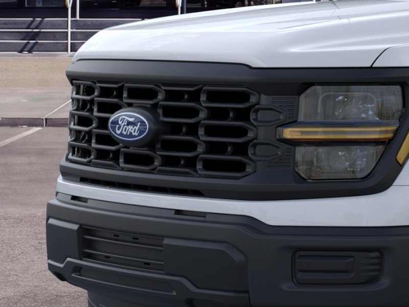 New 2026 Oxford White Ford XL image 17