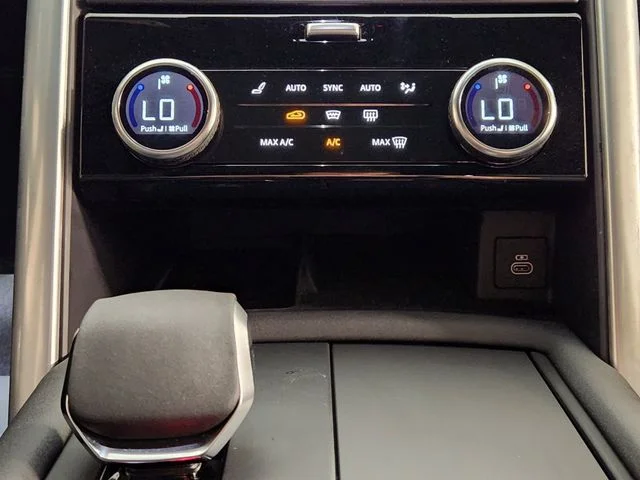 Used 2025 Black Land Rover S image 18