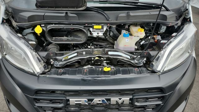 Used 2025 White Ram Base image 18