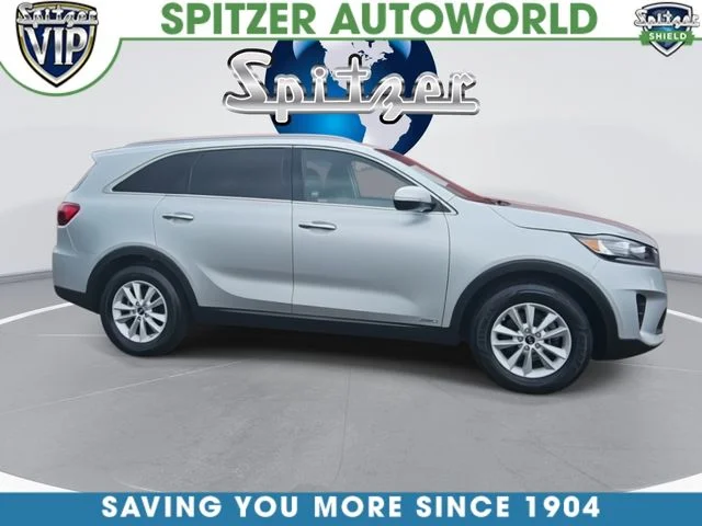 Used 2019 Silver Kia LX image 10