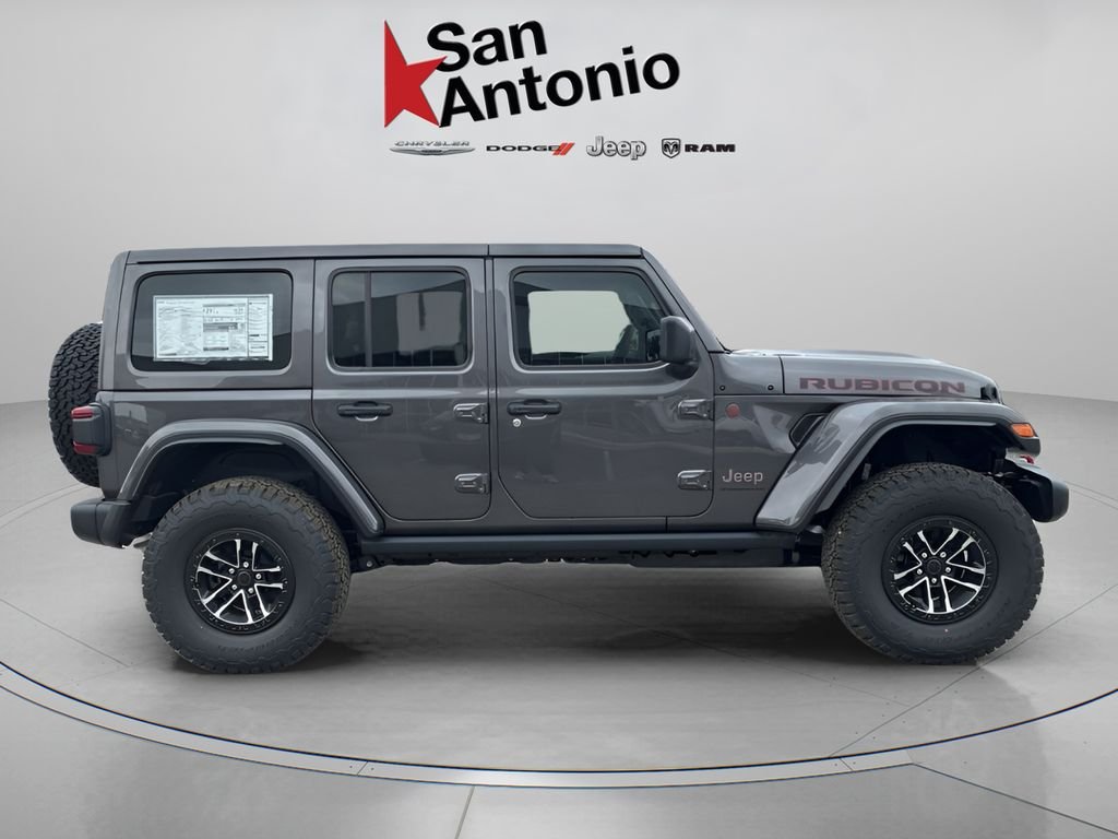 New 2026 Granite Crystal Metallic Clear-Coat Exterior Paint Jeep Rubicon image 17