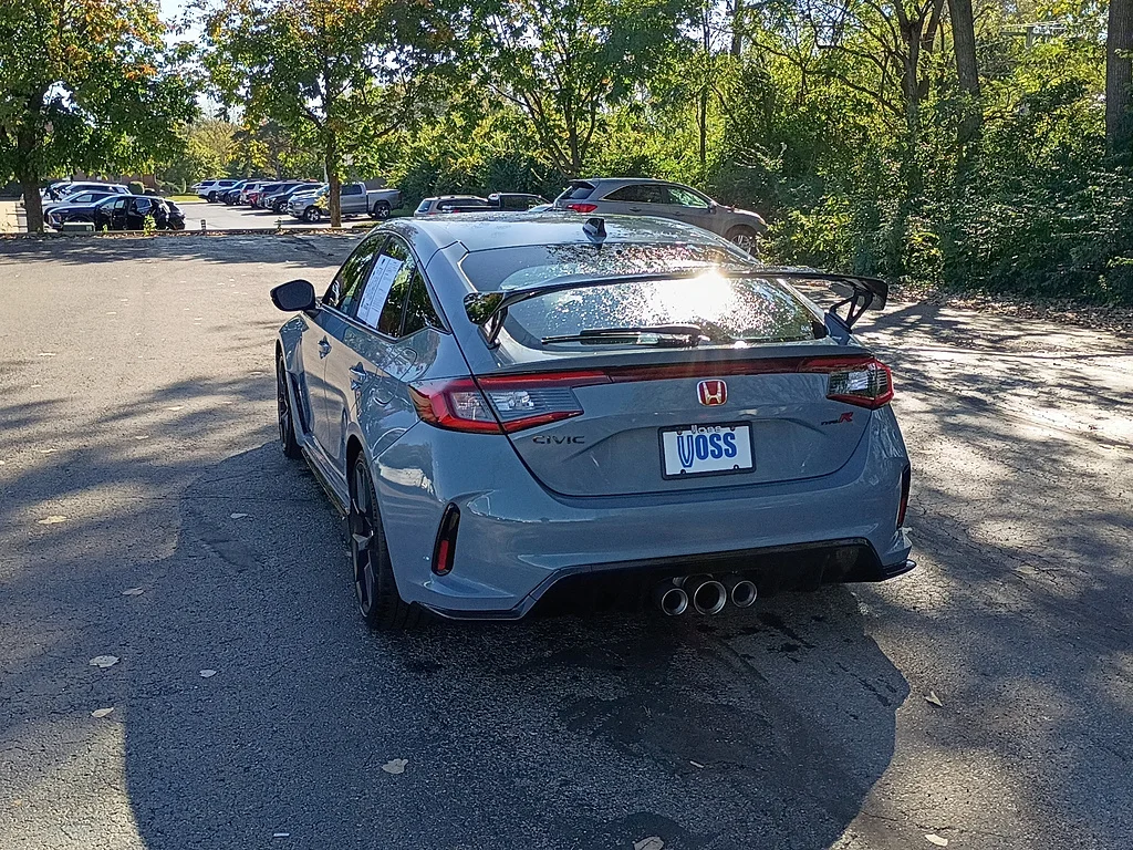 2025 Honda Civic Type R, photo 5 of 12