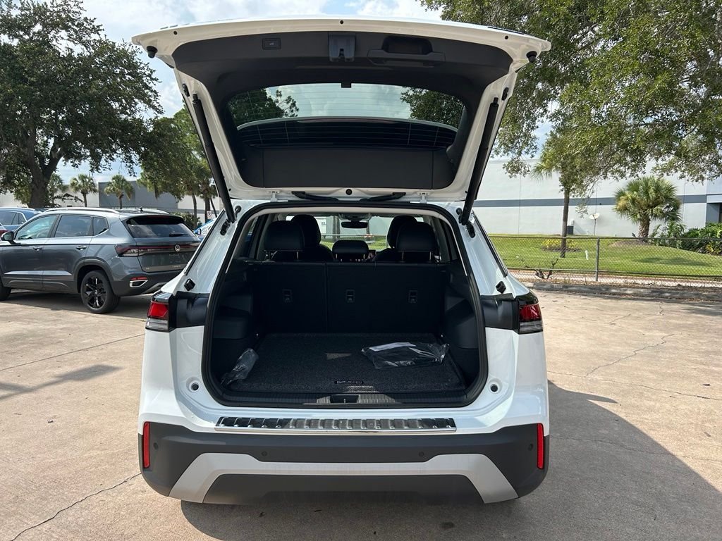 New 2026 White Volkswagen SE image 46