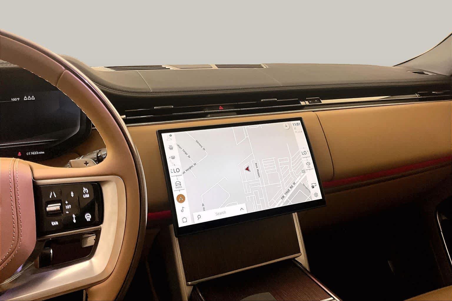 Pre-Owned 2025 Land Rover Range Rover SE