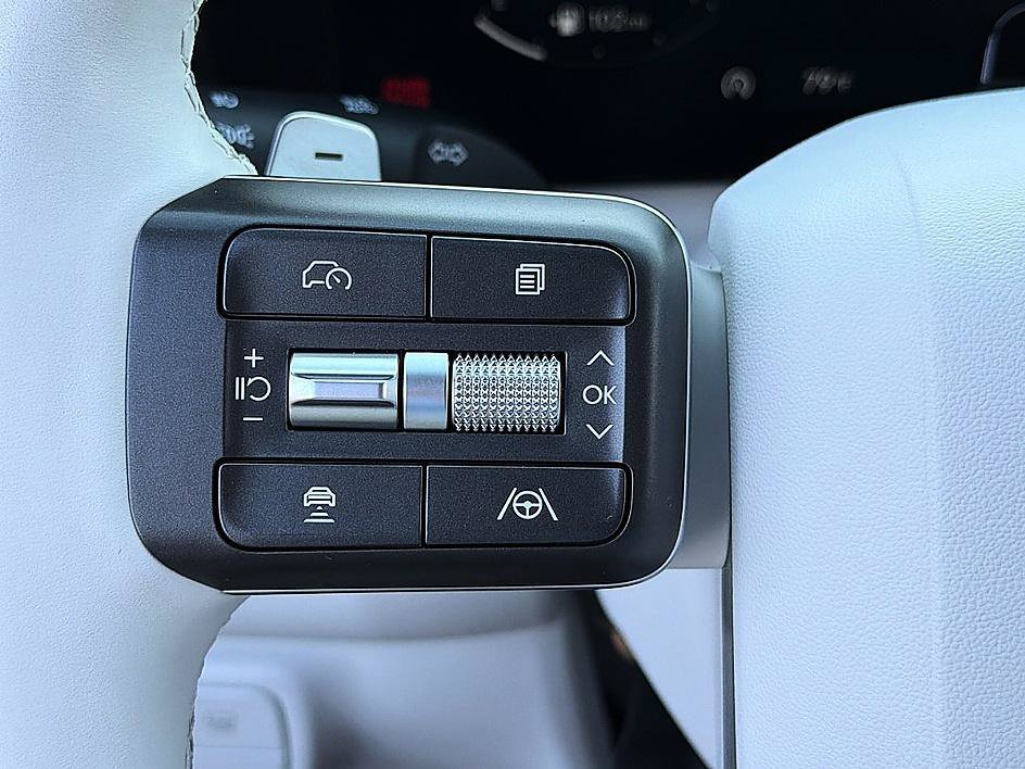 Used 2026 Typhoon Silver Metallic Hyundai Calligraphy image 18