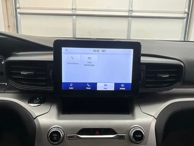Used 2020 Black Ford XLT image 12