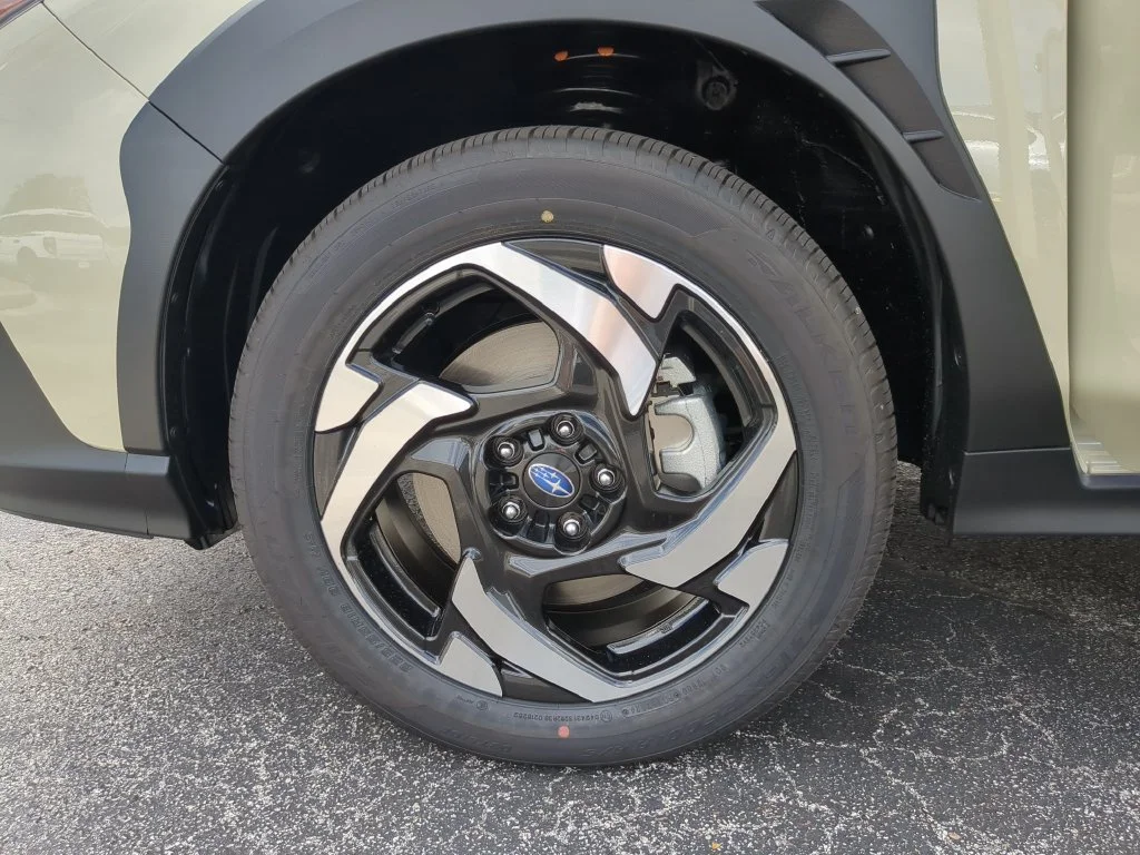 New 2026 SAND DUNE PEARL Subaru Limited Hybrid image 33
