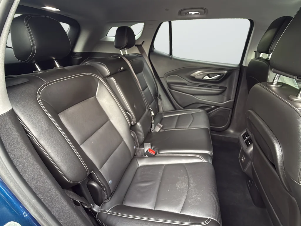 Used 2022 Blue GMC SLT image 28
