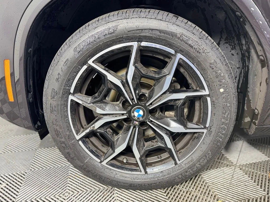 Certified Used 2024 Dark Graphite Metallic BMW xDrive30i image 9