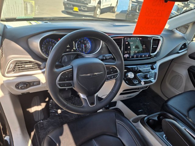 Used 2024 Black Chrysler Touring L image 6