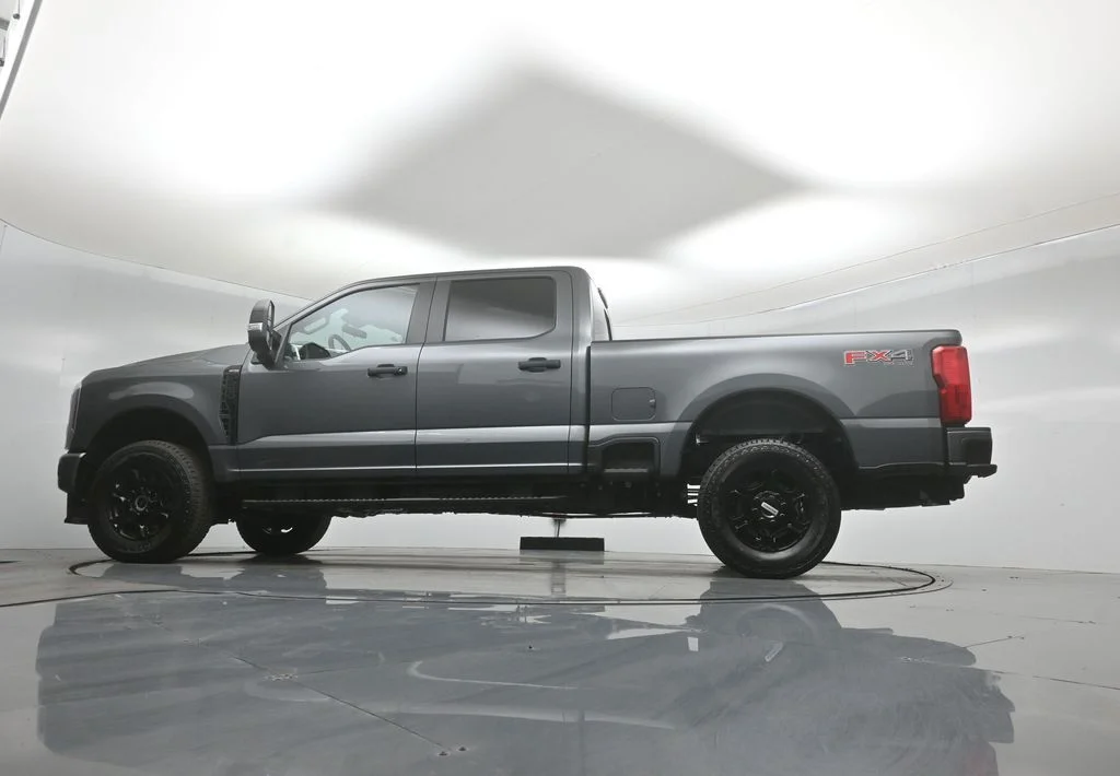 New 2026 Gray Ford XL image 46