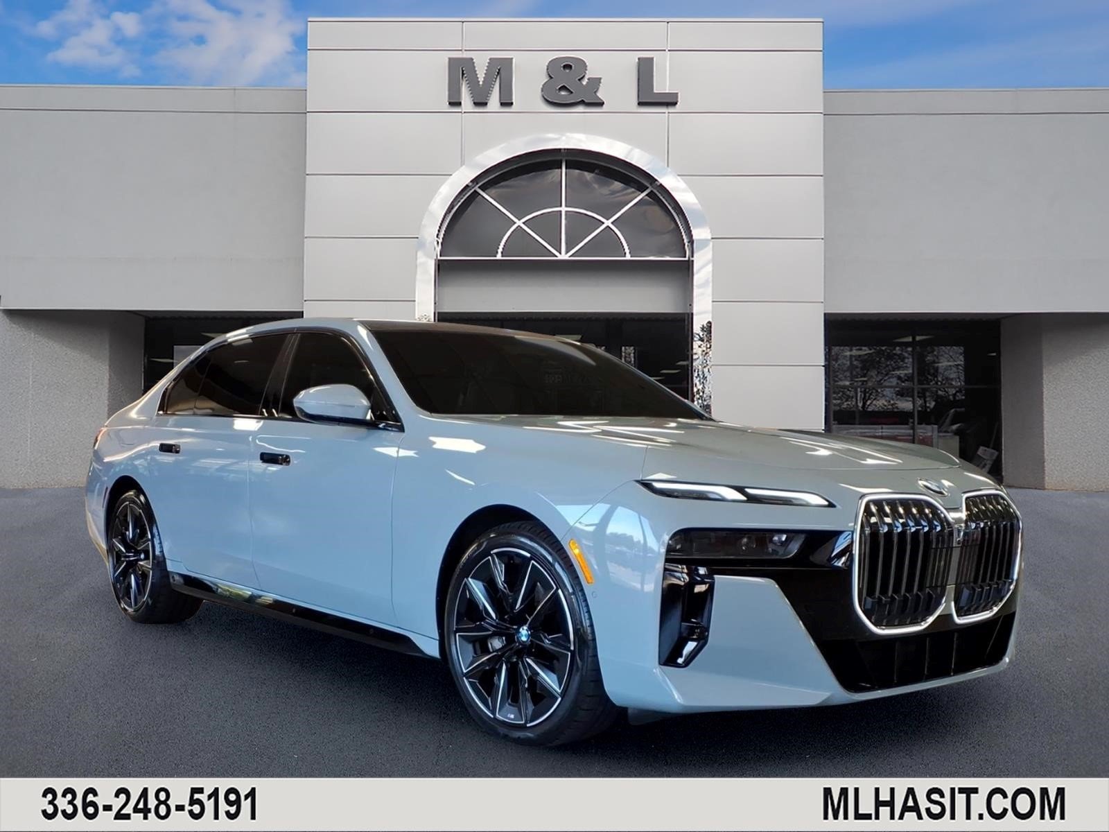 2023 BMW 7 Series 760i xDrive's photo