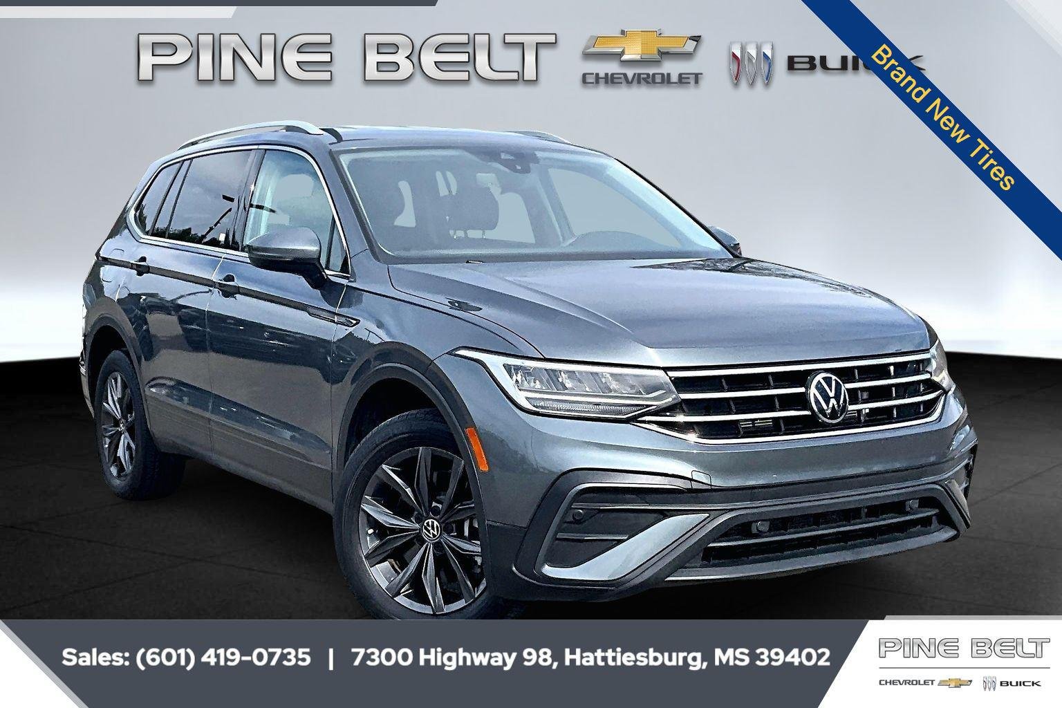 2022 Volkswagen Tiguan 2.0T SE's photo