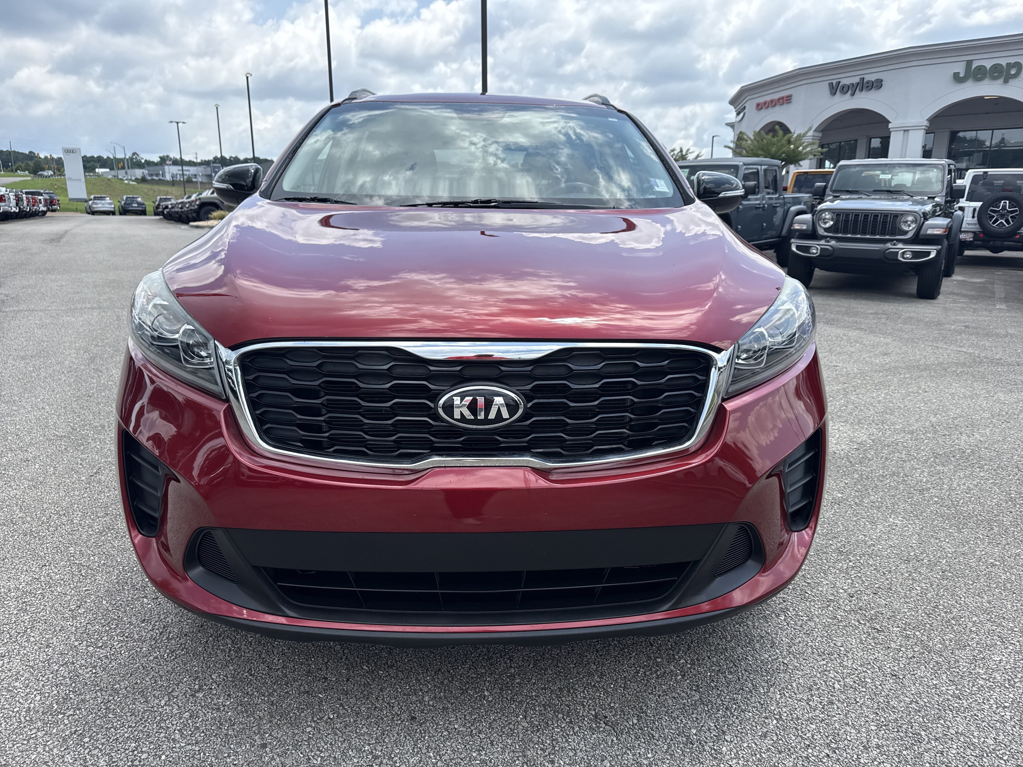 Used 2019 Passion Red Kia S V6 image 2