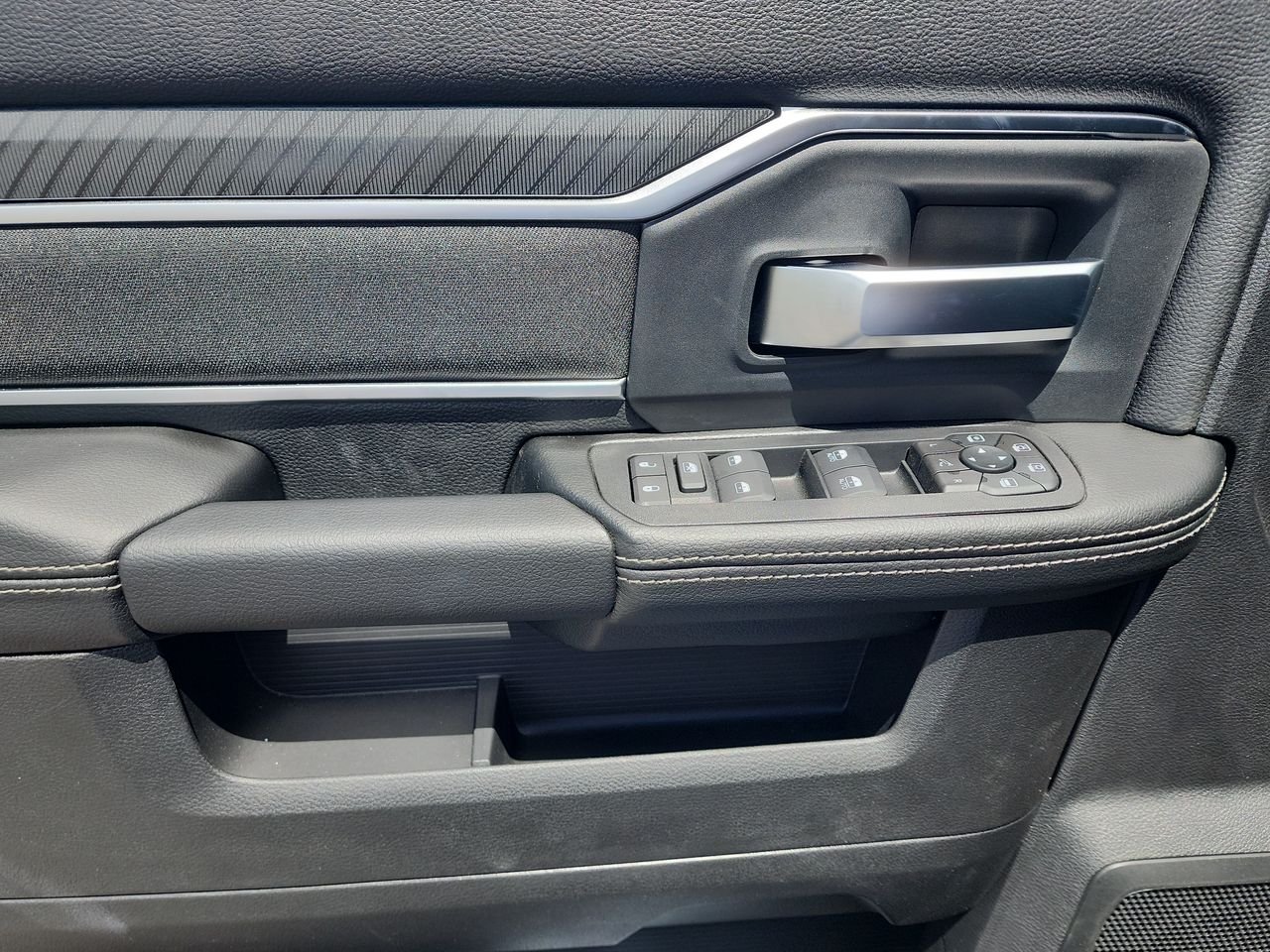 2026 RAM 2500 Big Horn - Photo 13