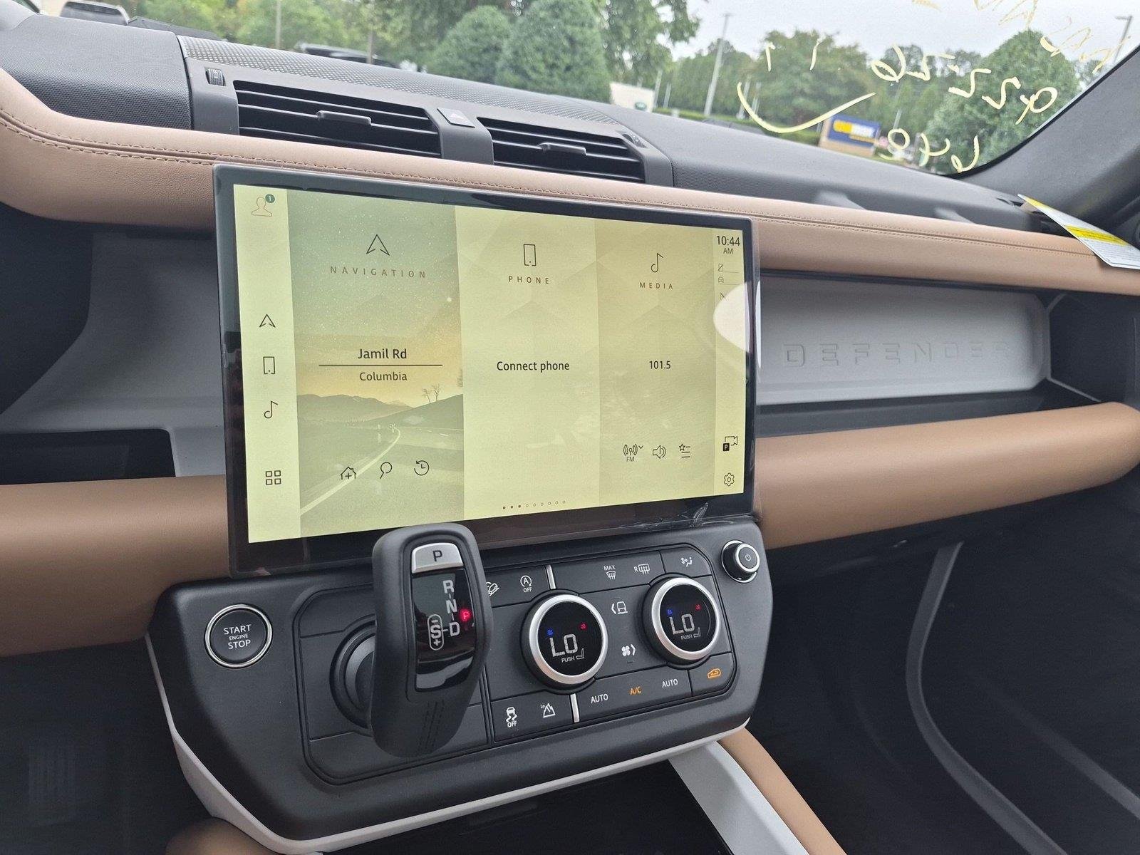 New 2026 Fuji White Land Rover S image 21