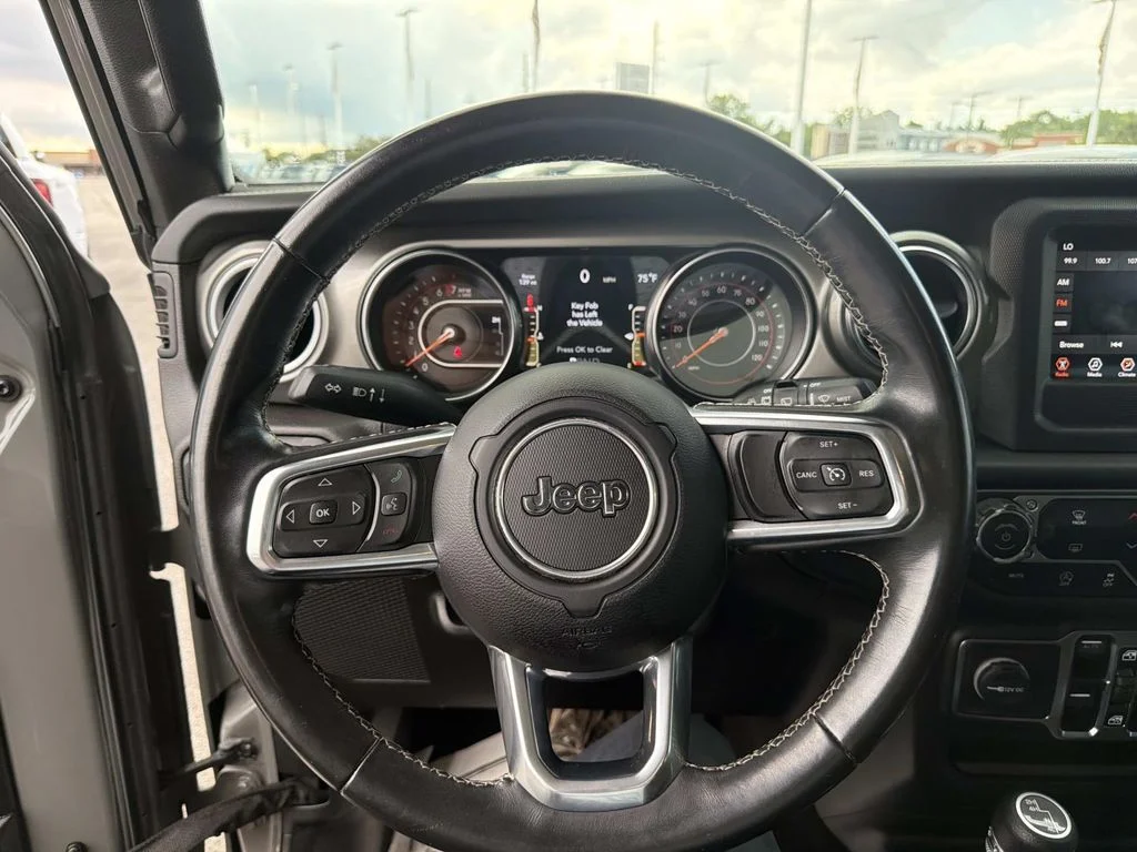 Used 2019 Gray Jeep Unlimited Sahara image 20