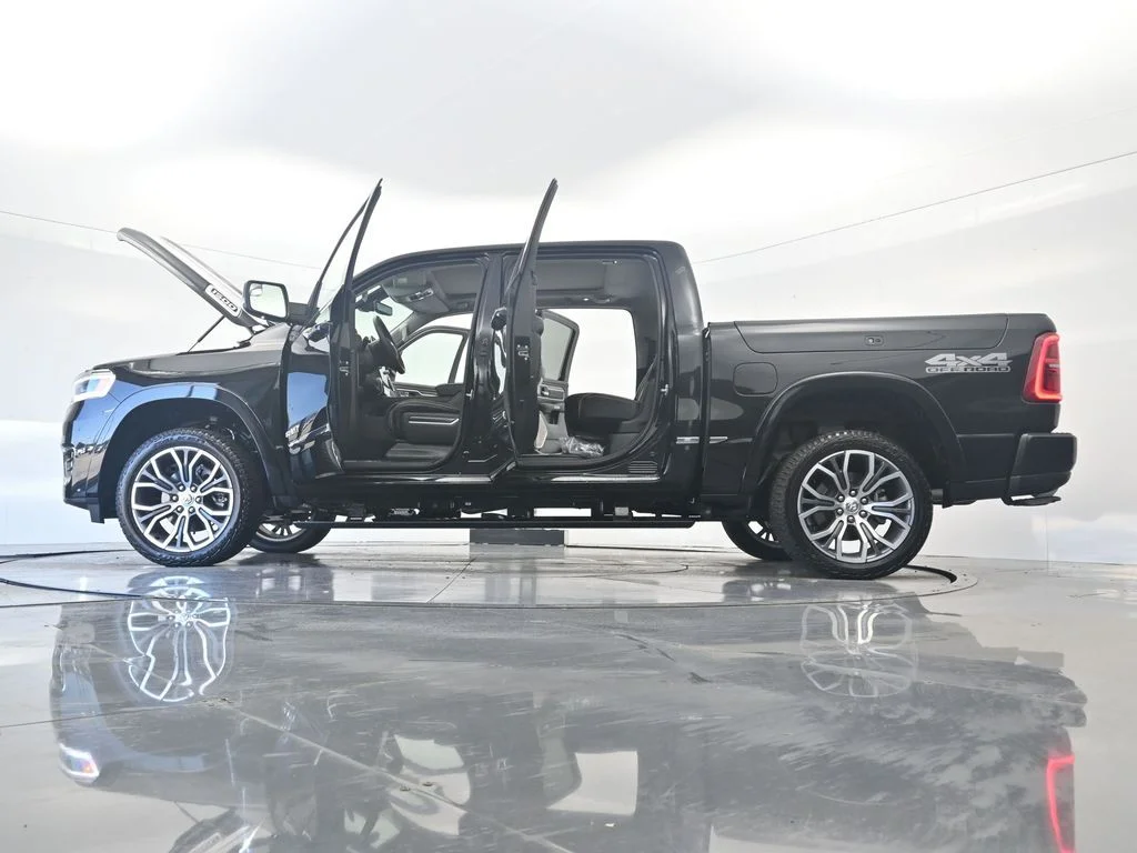 New 2026 Diamond Black Crystal Pearl-Coat Exterior Paint RAM Tungsten image 48
