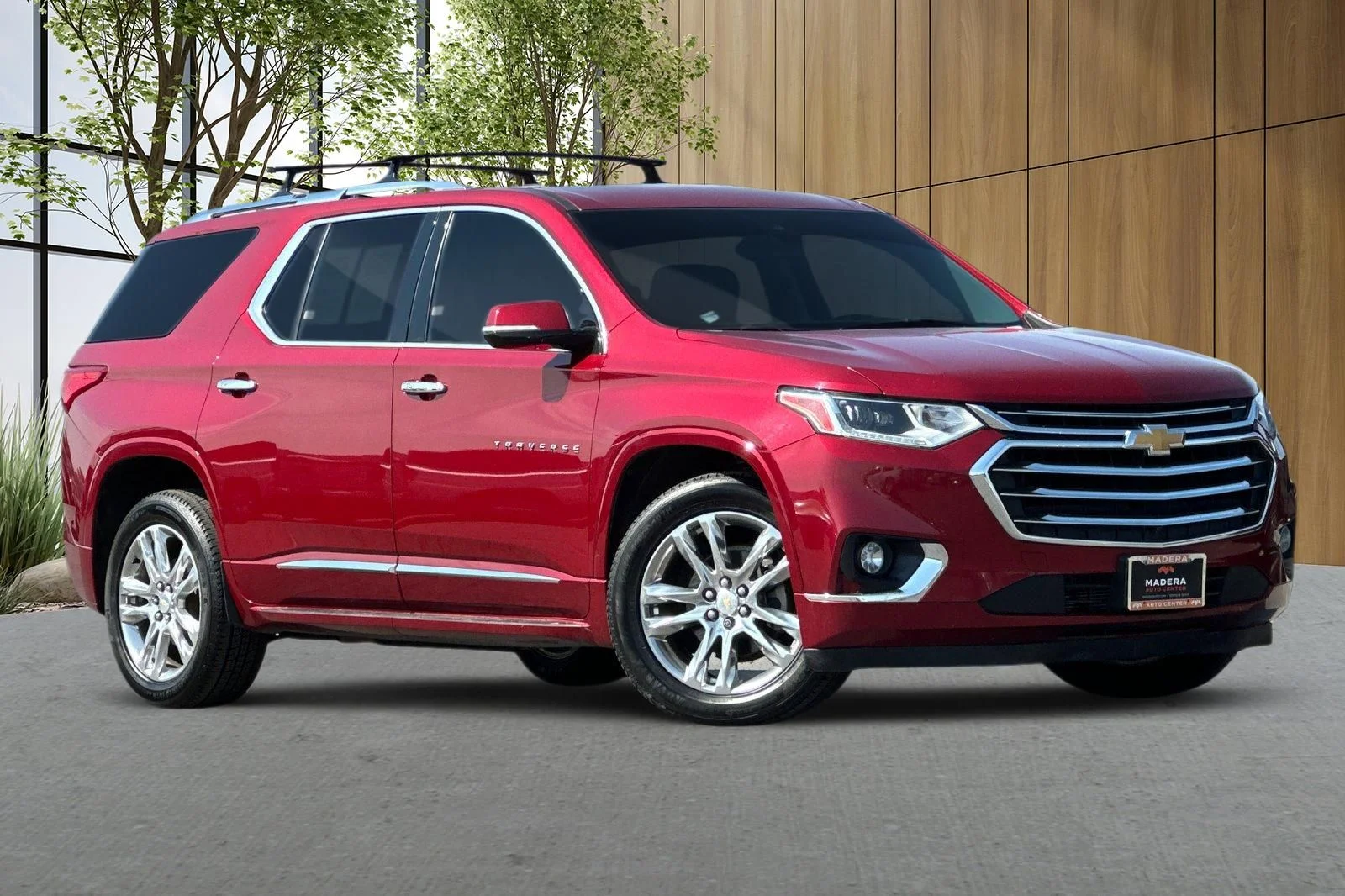 Used 2018 Red Chevrolet High Country image 1