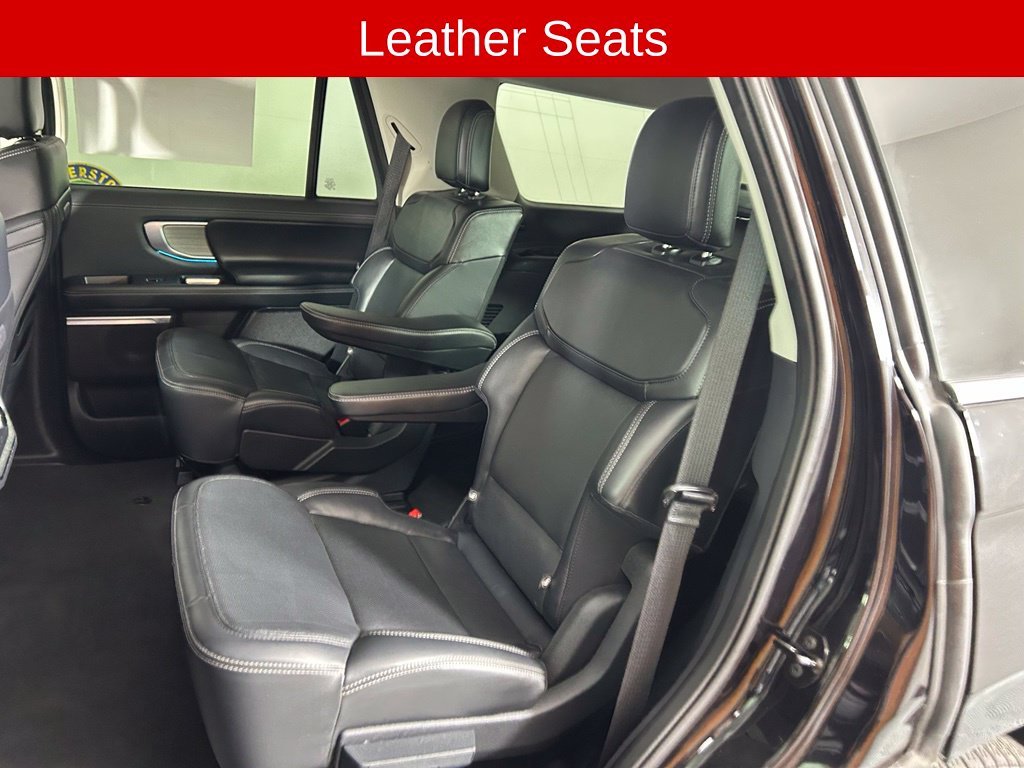 Used 2025 Black Ford Platinum image 13